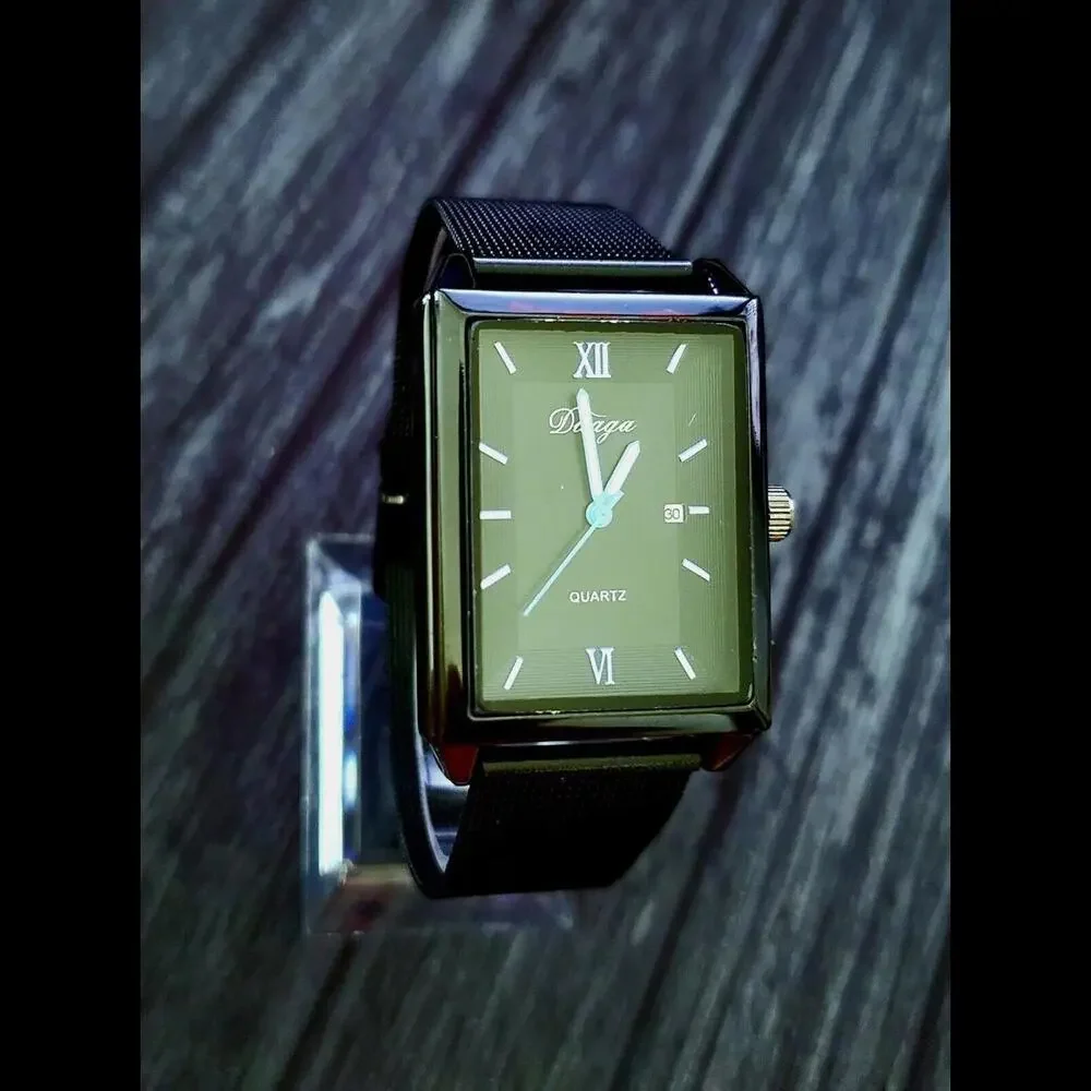 Vintage‎ Look Duaga Men's BlkTank Dress Watch Japan Quartz
